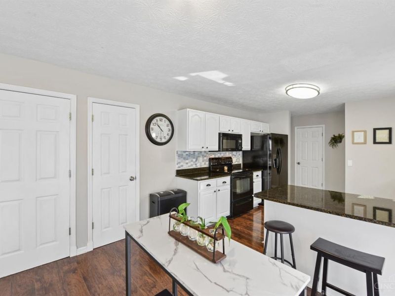 5906 Greywolf Court, Miami Twp, OH 45150 Photo 9