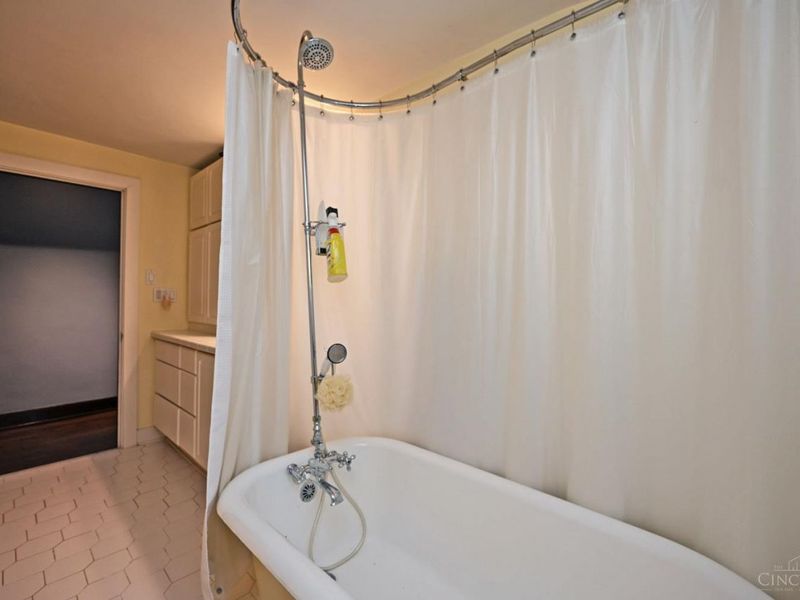 739 Betula Avenue, Cincinnati, OH 45229 Photo 55