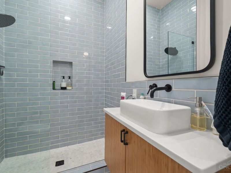 1909 Race Street, Unit 1, Cincinnati, OH 45202 Photo 17