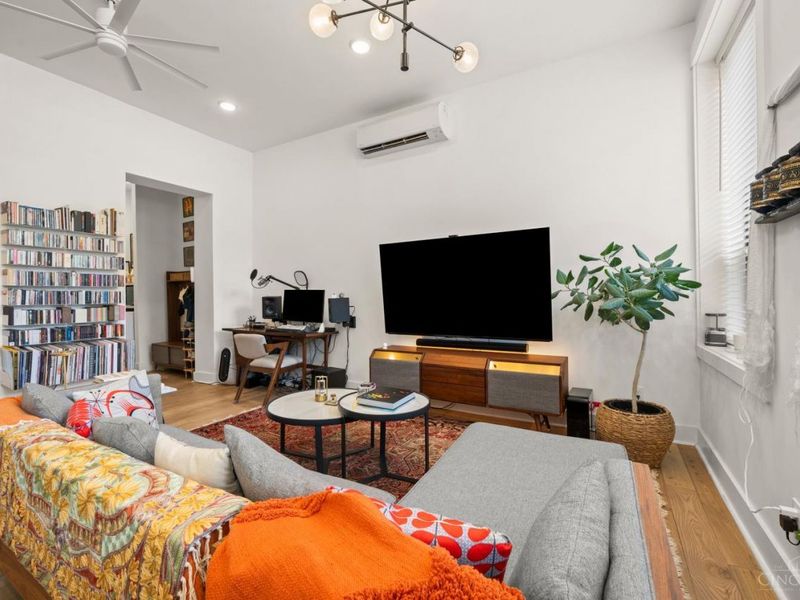 1909 Race Street, Unit 1, Cincinnati, OH 45202 Photo 9