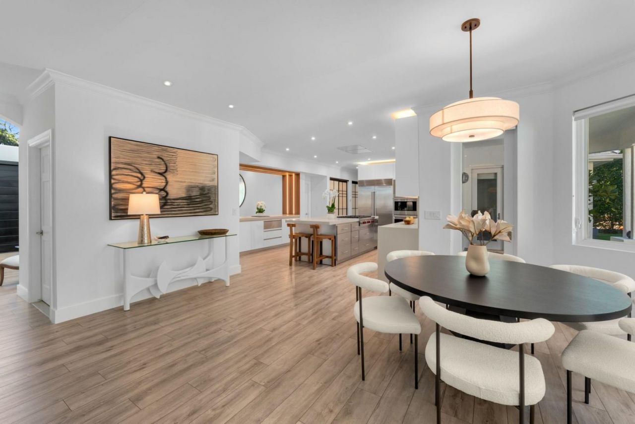 2516 Sunset Drive, Miami Beach, FL 33140 Photo