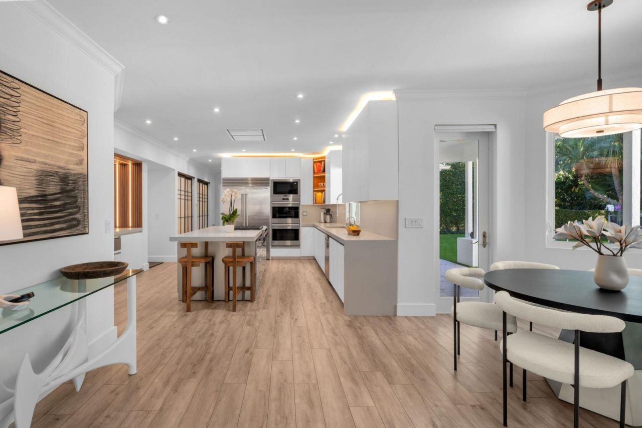 2516 Sunset Drive, Miami Beach, FL 33140 Photo