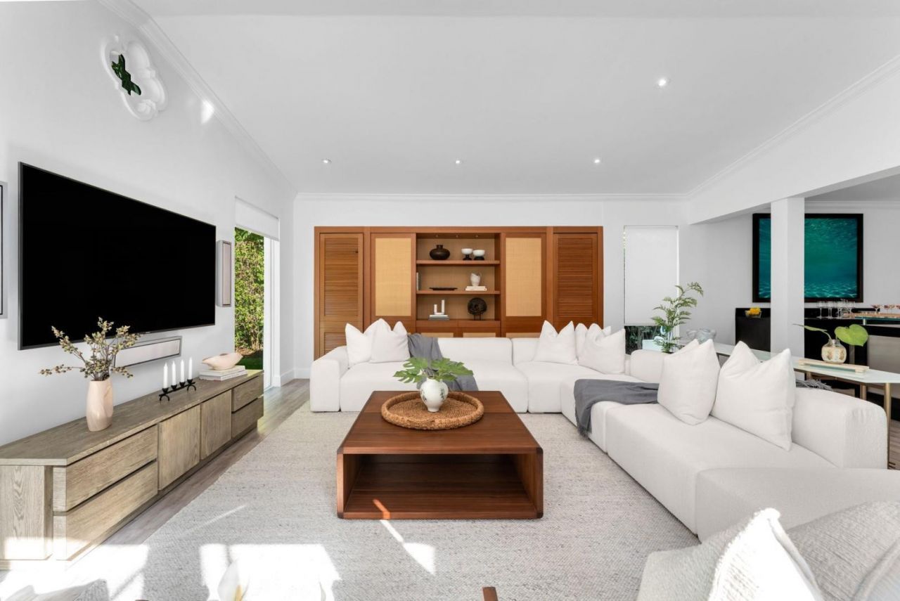 2516 Sunset Drive, Miami Beach, FL 33140 Photo