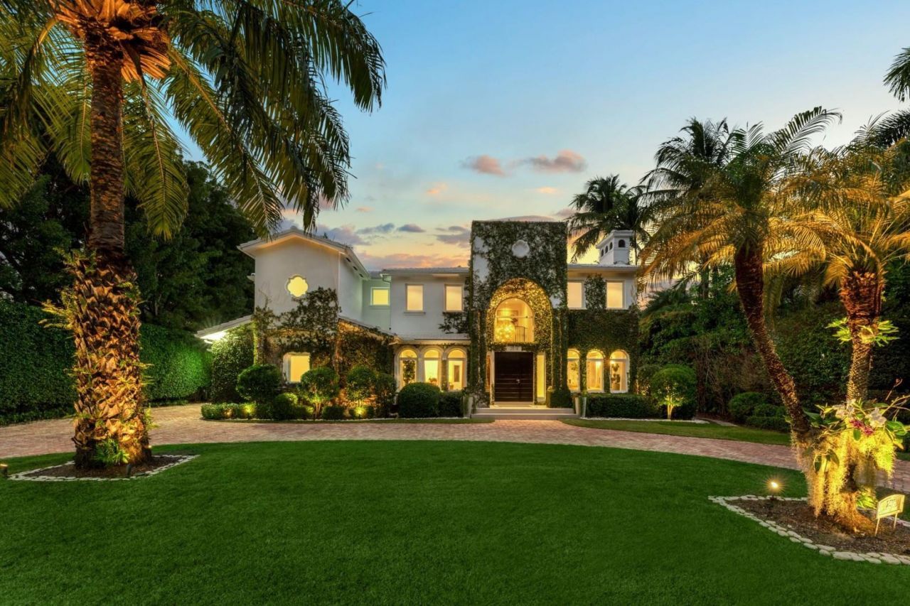 2516 Sunset Drive, Miami Beach, FL 33140 Photo