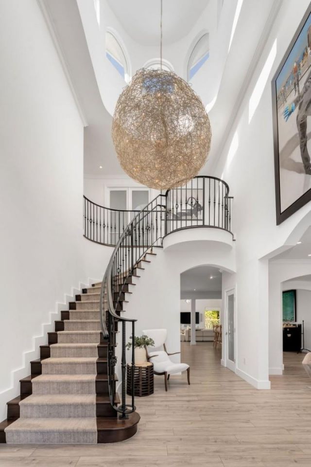 2516 Sunset Drive, Miami Beach, FL 33140 Photo