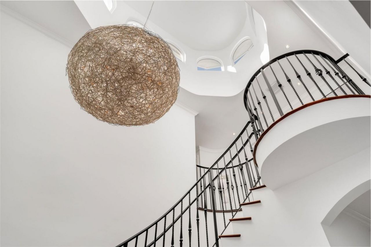 2516 Sunset Drive, Miami Beach, FL 33140 Photo