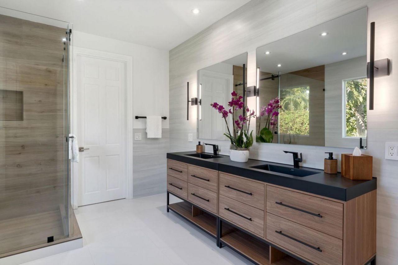 2516 Sunset Drive, Miami Beach, FL 33140 Photo