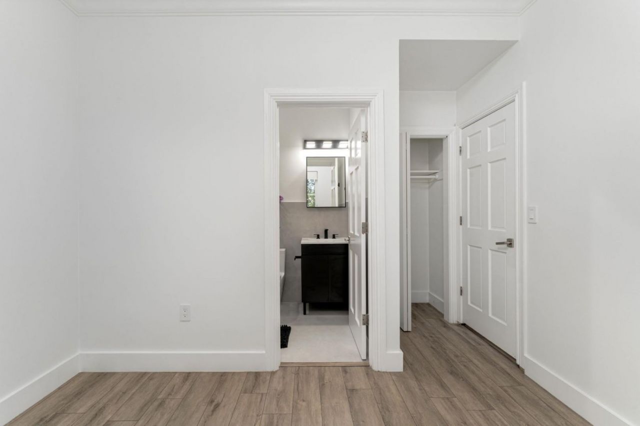 2516 Sunset Drive, Miami Beach, FL 33140 Photo