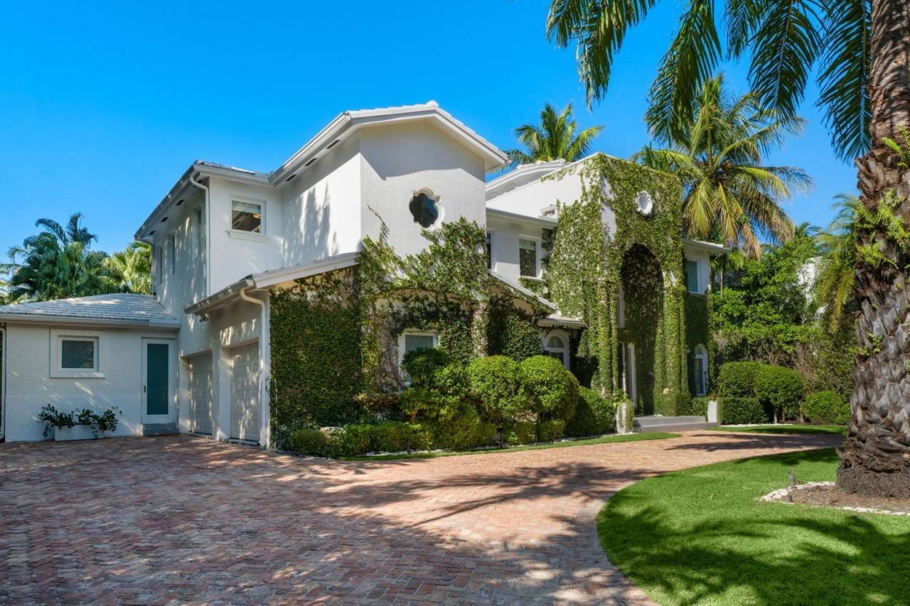 2516 Sunset Drive, Miami Beach, FL 33140 Photo