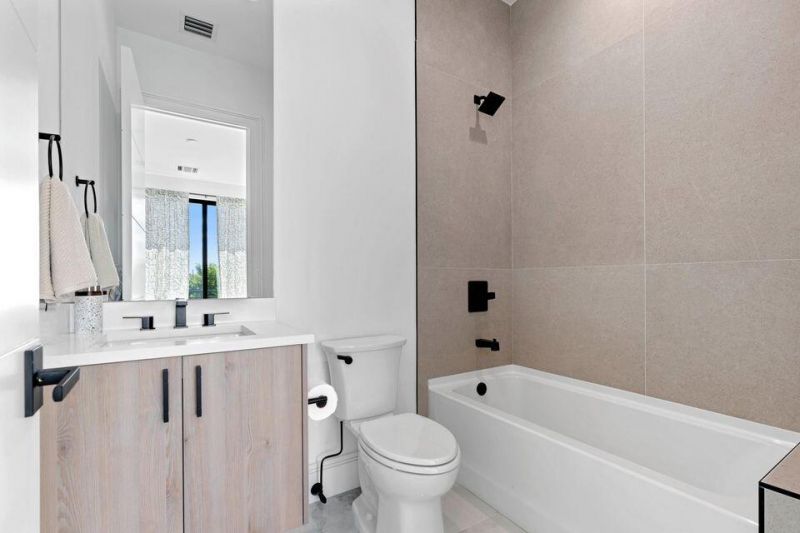 1933 Dock Street, West Palm Beach, FL 33405 Photo