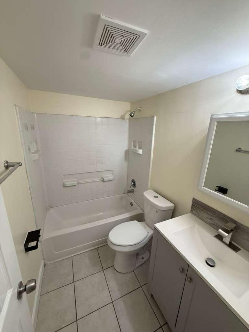1505 Crescent Circle, Unit C33, Lake Park, FL 33403 Photo