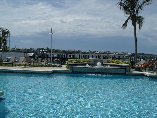 160 Yacht Club Way, Unit 211, Hypoluxo, FL 33462 Photo