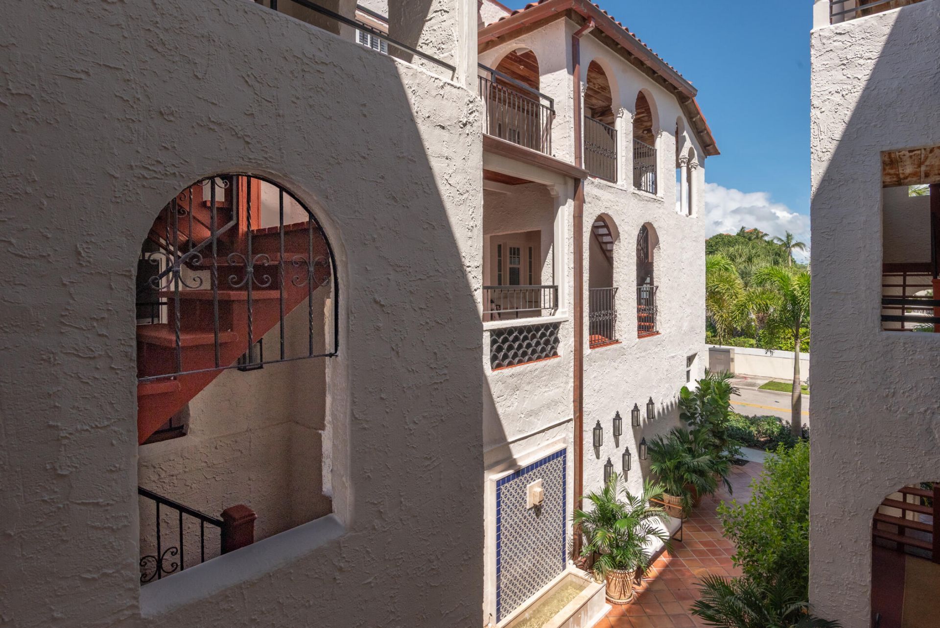 184 Sunset Avenue, Unit 104, Palm Beach, FL 33480 Photo