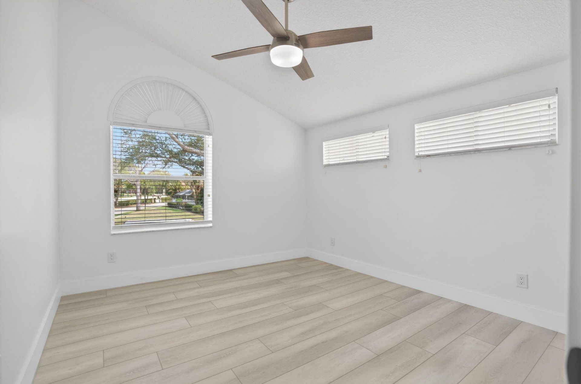 5230 Woodruff Lane, Palm Beach Gardens, FL 33418 Photo