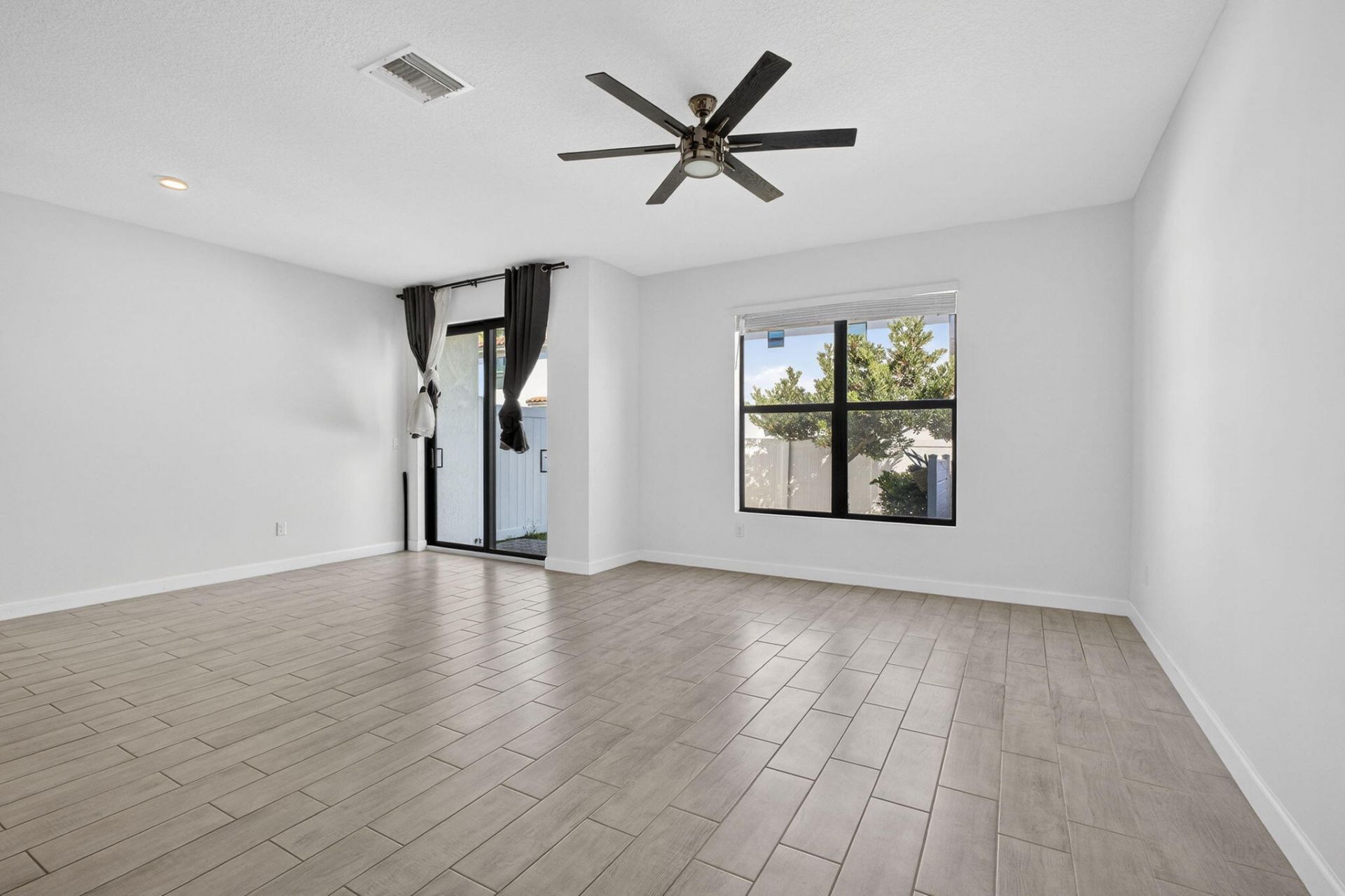 4408 Hemlock Drive, Riviera Beach, FL 33410 Photo