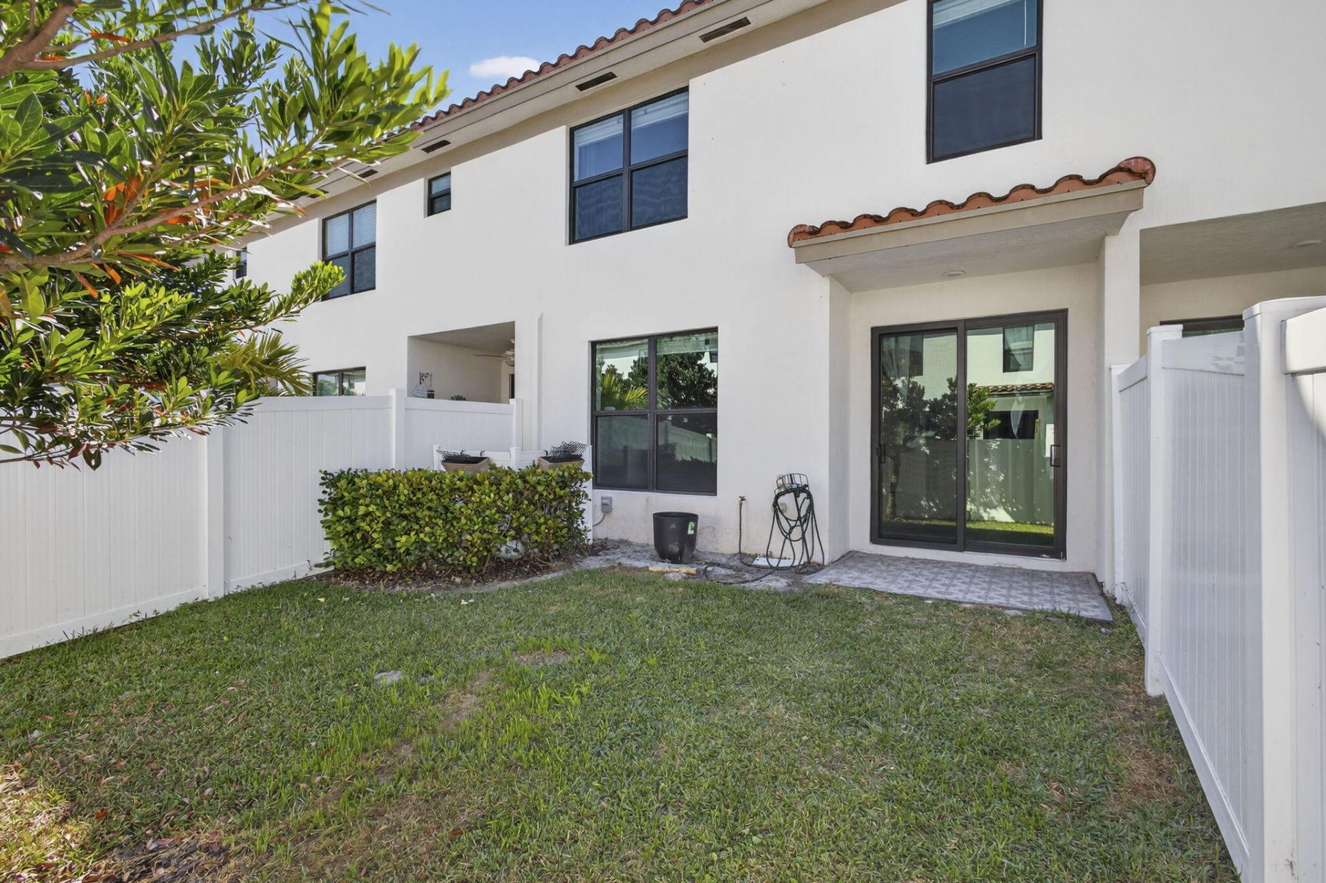 4408 Hemlock Drive, Riviera Beach, FL 33410 Photo