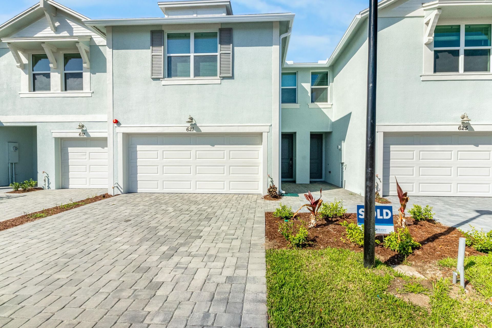 621 Salisbury Circle, Fort Pierce, FL 34982 Main Photo