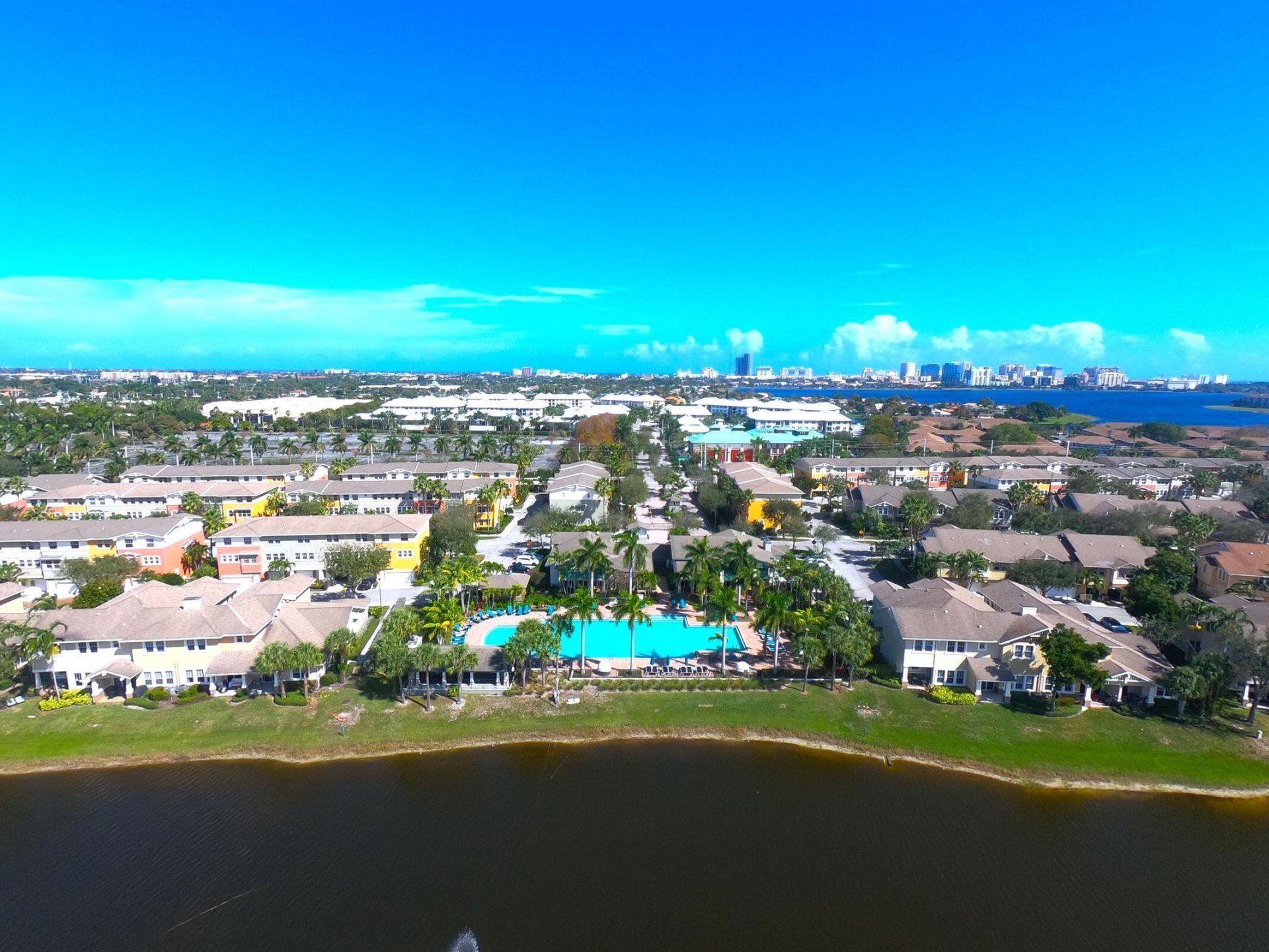 500 Pacific Grove Drive, Unit 6, West Palm Beach, FL 33401 Photo