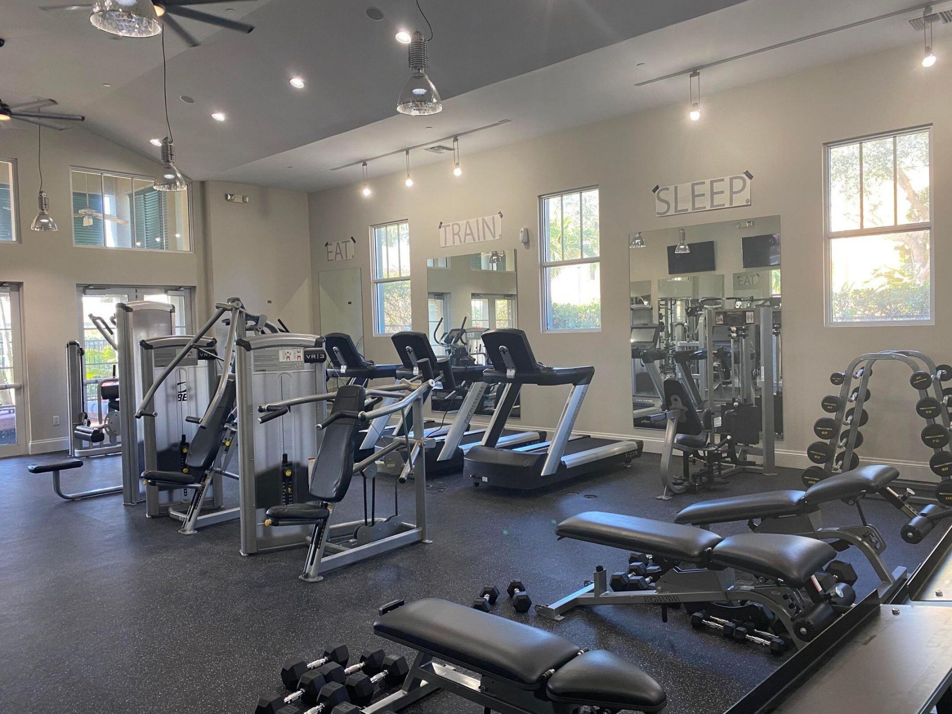 500 Pacific Grove Drive, Unit 6, West Palm Beach, FL 33401 Photo