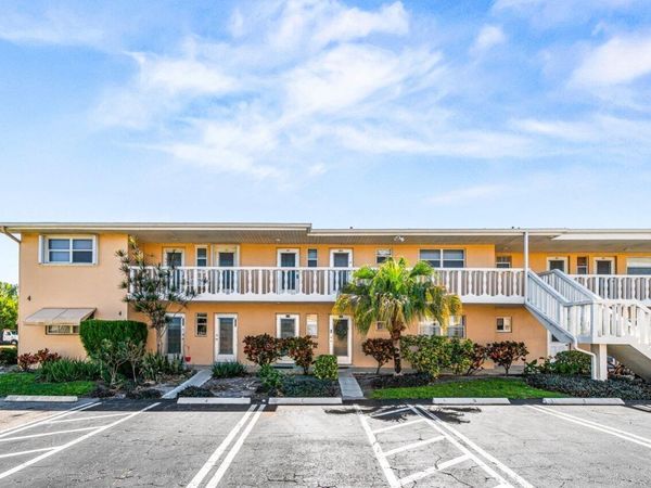 2121 NE 1st Court, Unit 202, Boynton Beach, FL 33435