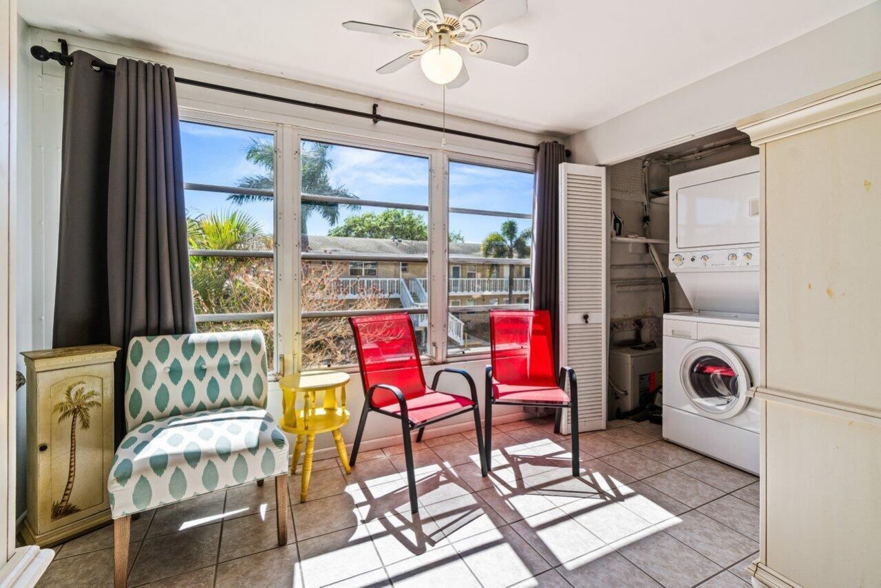 2121 NE 1st Court, Unit 202, Boynton Beach, FL 33435 Photo