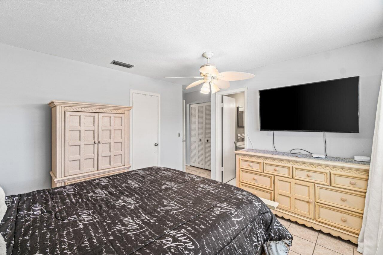 2121 NE 1st Court, Unit 202, Boynton Beach, FL 33435 Photo