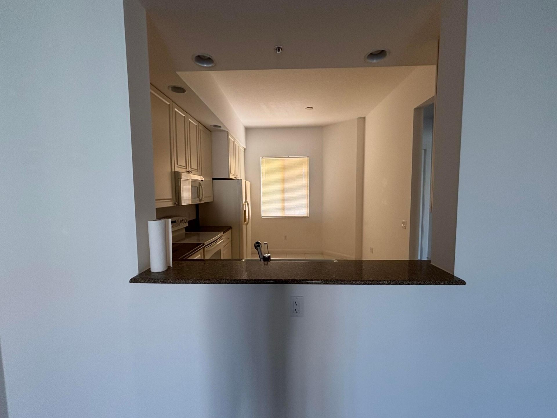 18 Harbour Isle Drive W, Unit 303, Fort Pierce, FL 34949 Photo