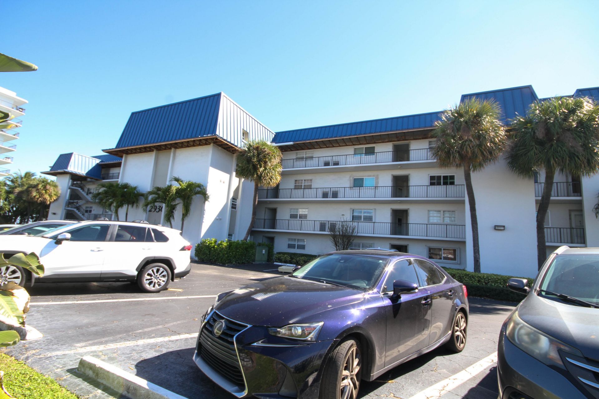 2936 Lake Shore Drive, Unit 310, Riviera Beach, FL 33404 Photo