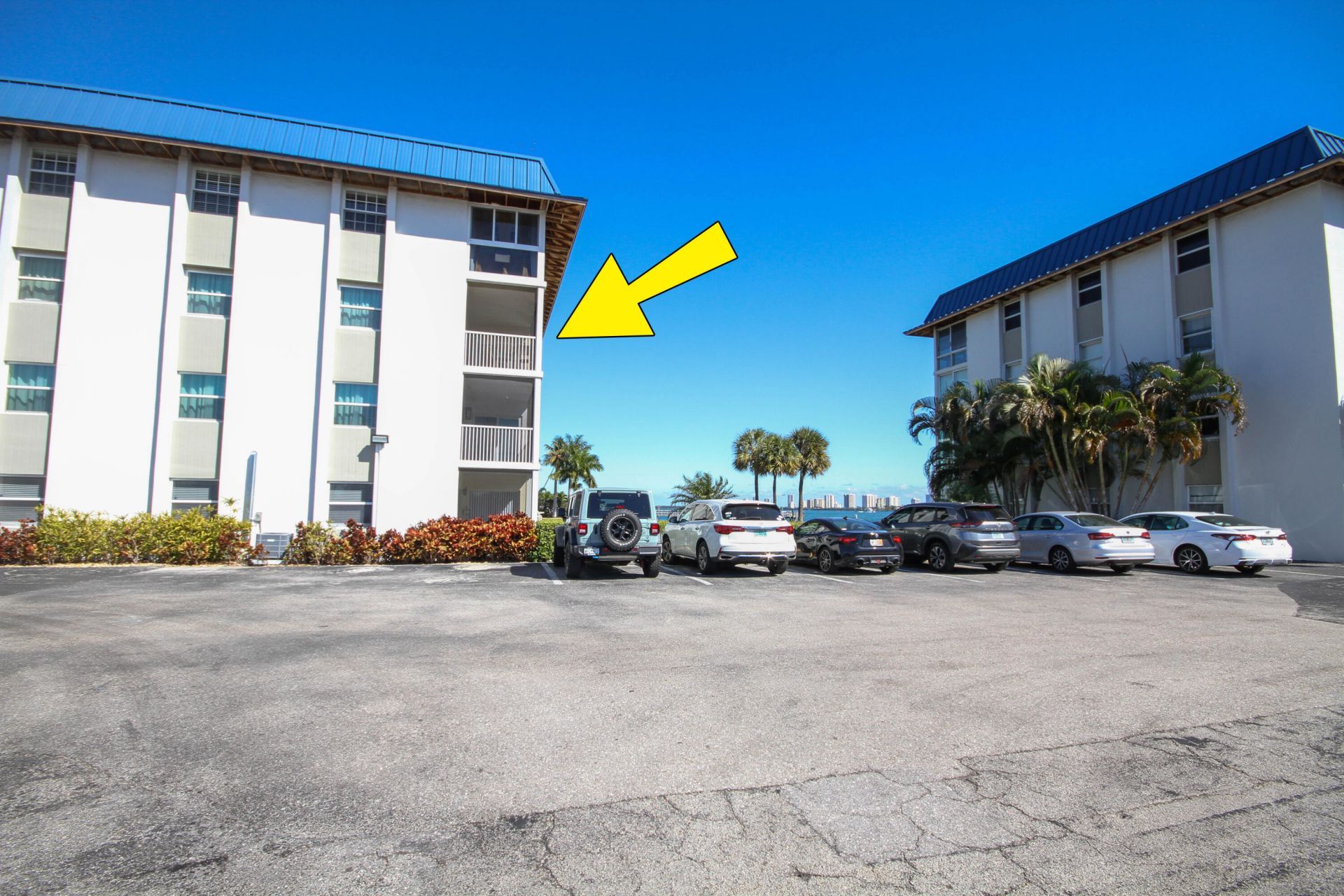 2936 Lake Shore Drive, Unit 310, Riviera Beach, FL 33404 Photo