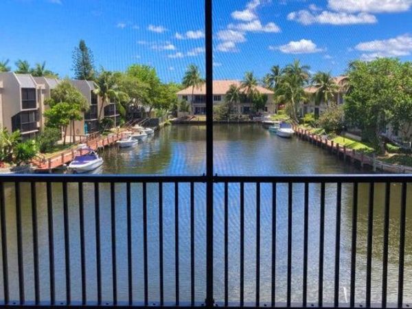6 Royal Palm Way, Unit 310, Boca Raton, FL 33432