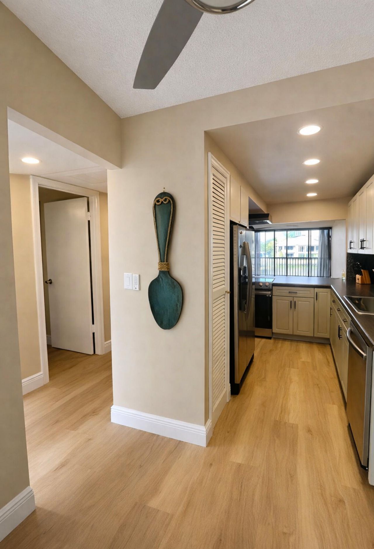 6 Royal Palm Way, Unit 310, Boca Raton, FL 33432 Photo