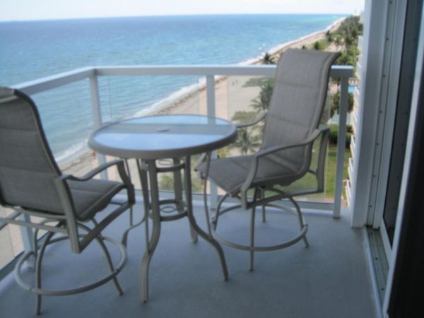 1057 Hillsboro Mile, Unit 921, Hillsboro Beach, FL 33062