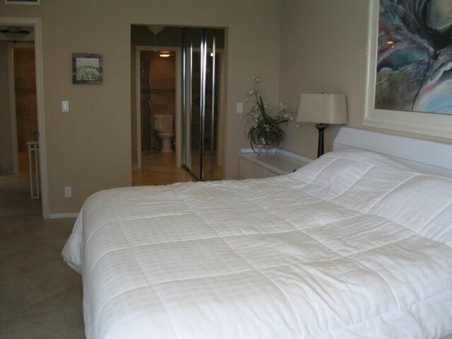 1057 Hillsboro Mile, Unit 921, Hillsboro Beach, FL 33062 Photo
