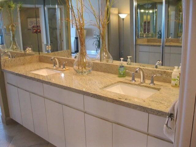 1057 Hillsboro Mile, Unit 921, Hillsboro Beach, FL 33062 Photo