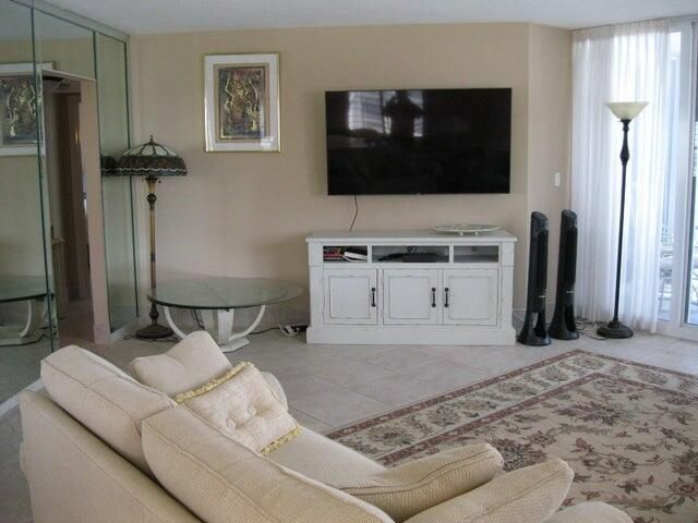 1057 Hillsboro Mile, Unit 921, Hillsboro Beach, FL 33062 Photo