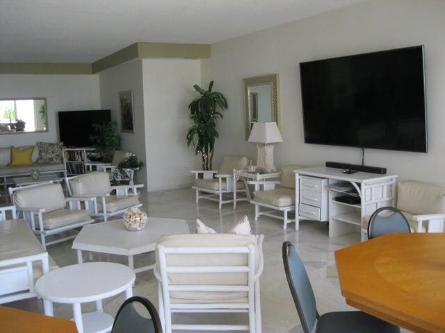 1057 Hillsboro Mile, Unit 921, Hillsboro Beach, FL 33062 Photo