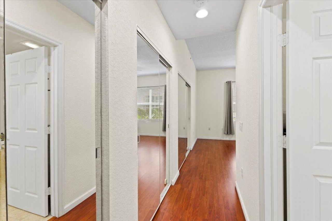 1620 Presidential Way, Unit 504, West Palm Beach, FL 33401 Photo