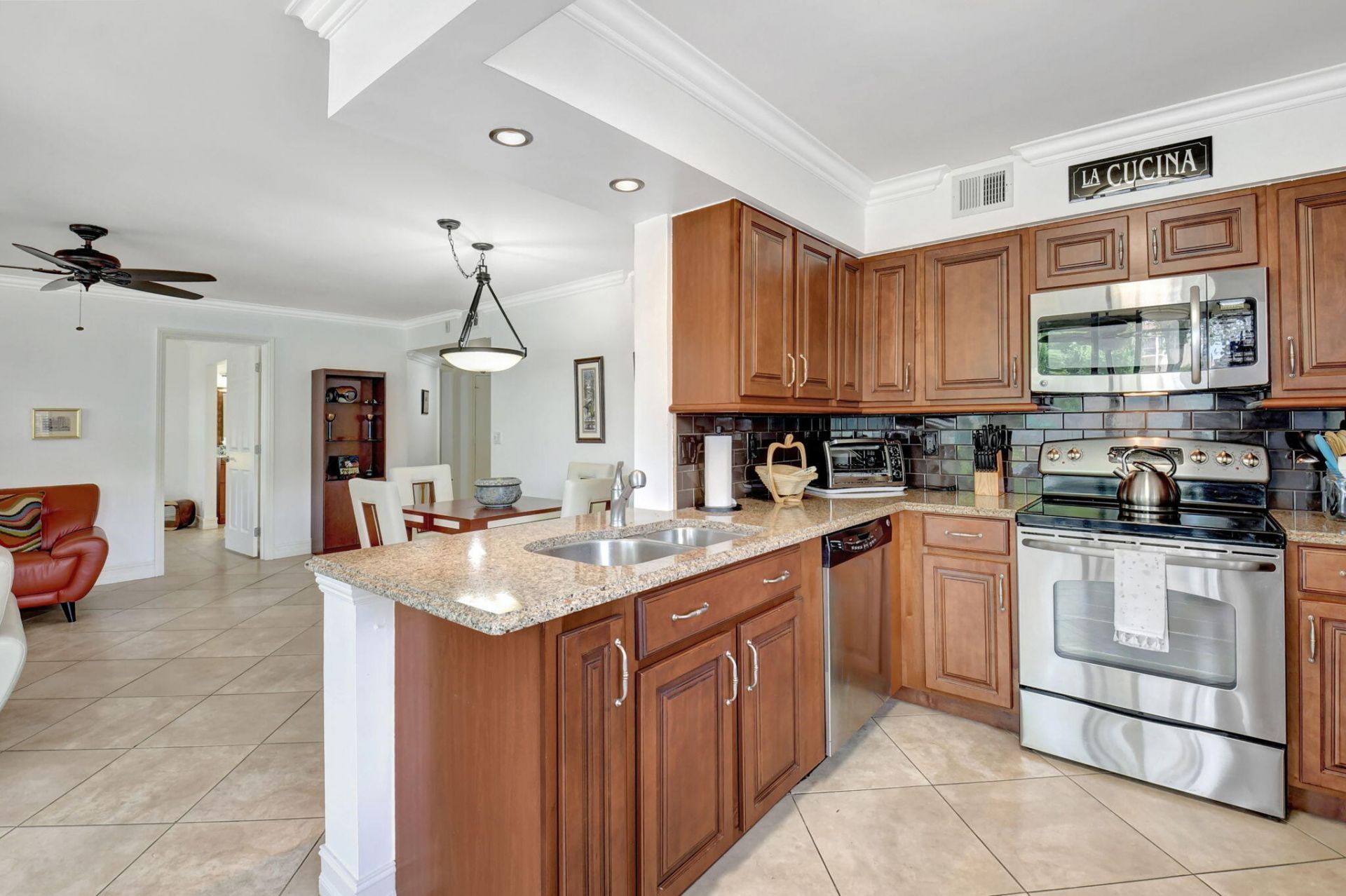600 Egret Circle, Unit 7105, Delray Beach, FL 33444 Photo