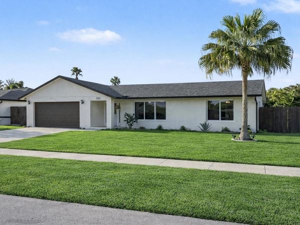 12129 Stratford Street, Wellington, FL 33414