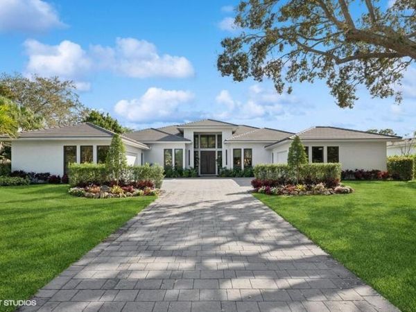 8533 N Native Dancer Road, Palm Beach Gardens, FL 33418