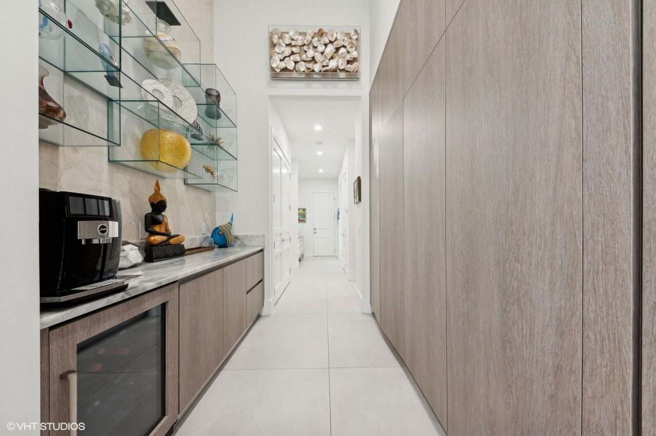 8533 N Native Dancer Road, Palm Beach Gardens, FL 33418 Photo