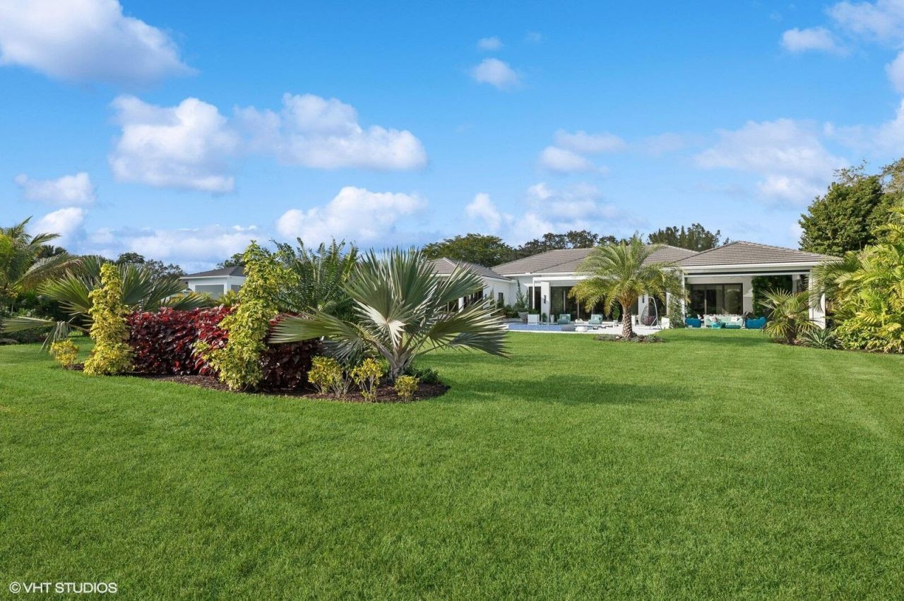 8533 N Native Dancer Road, Palm Beach Gardens, FL 33418 Photo