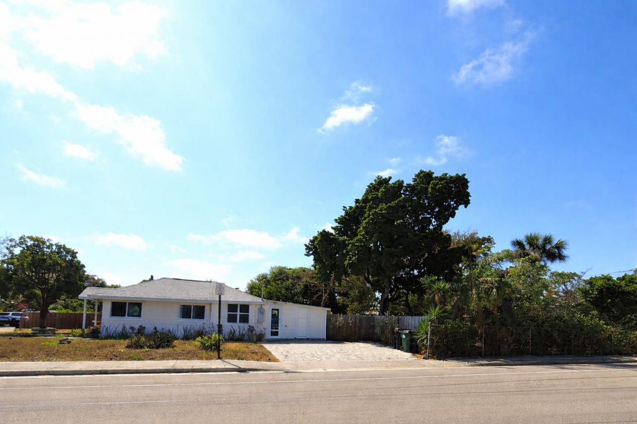 631 N C Street, Lake Worth Beach, FL 33460 Photo