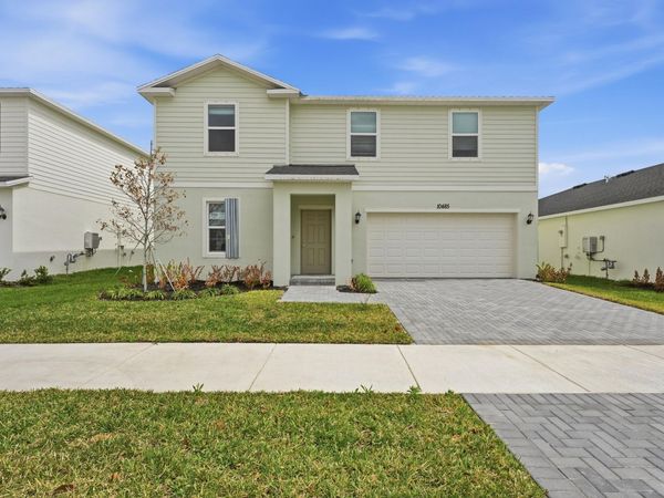 10715 NW Moon Rise Lane, Port St. Lucie, FL 34987