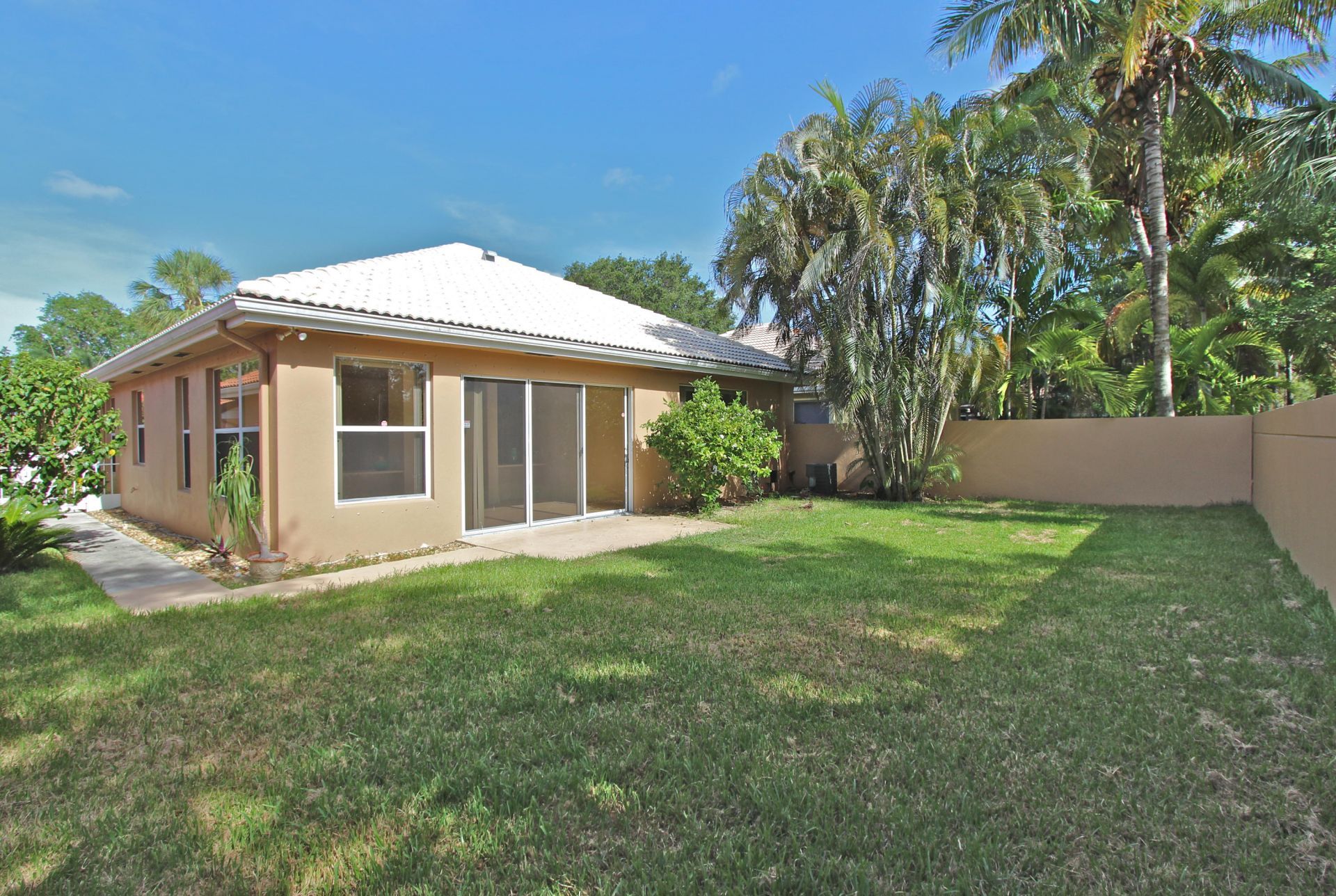 200 S Hampton Drive, Jupiter, FL 33458 Photo