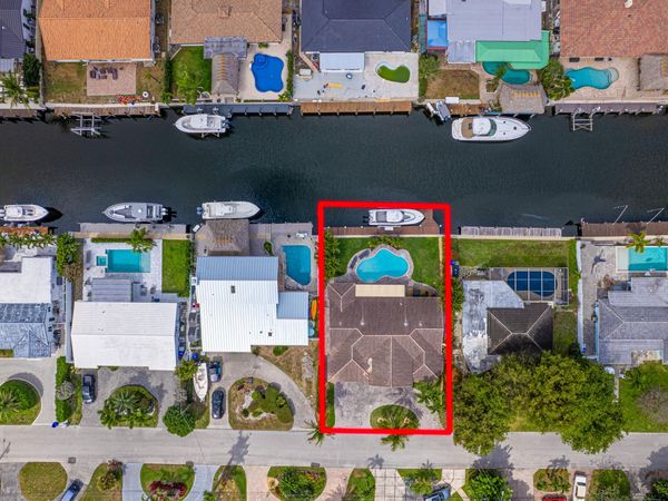 2281 SE 11th Street, Pompano Beach, FL 33062