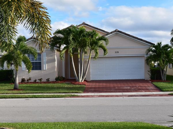 379 SW Lake Forest Way, Port St. Lucie, FL 34986