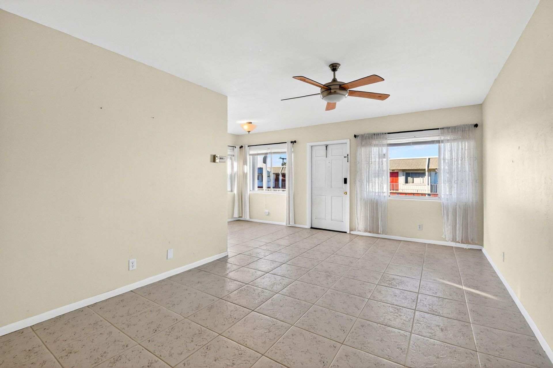 2880 Lake Osborne Drive, Unit 210, Lake Worth Beach, FL 33461 Photo