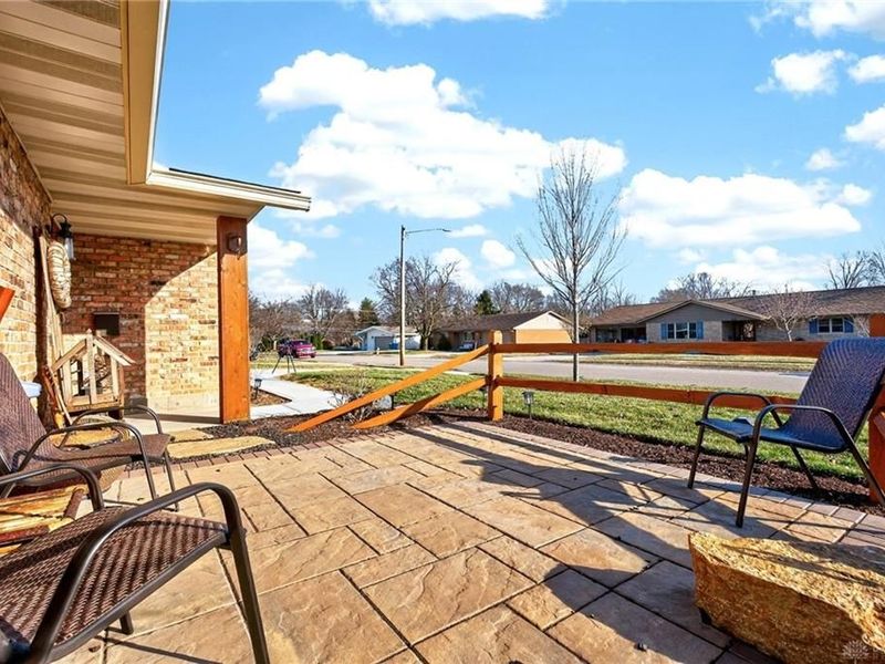 619 Rohrer Drive, Tipp City, OH 45371 Photo 4