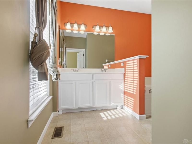 4114 Tangletree Court, Dayton, OH 45414 Photo 14